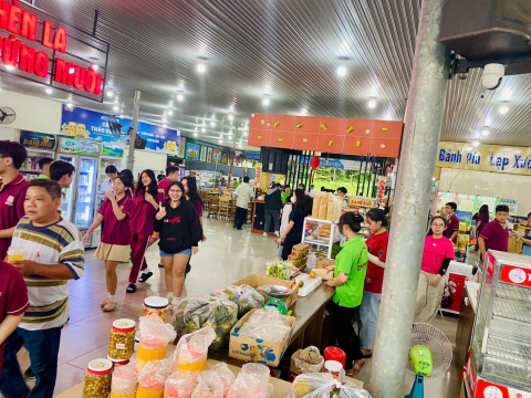 Không Gian Của Trạm Dừng Chân Cảnh Thảo Nguyên