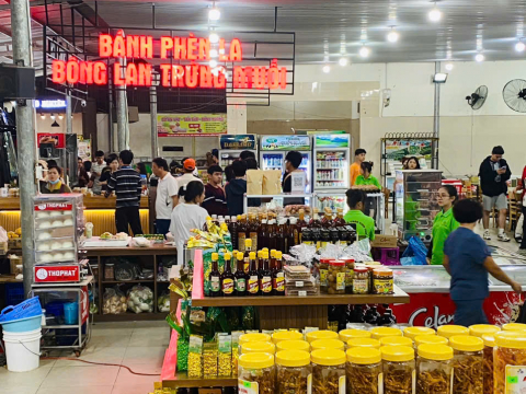 Không Gian Của Trạm Dừng Chân Cảnh Thảo Nguyên