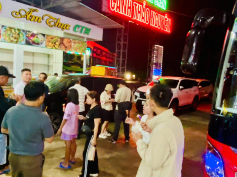 Không Gian Của Trạm Dừng Chân Cảnh Thảo Nguyên