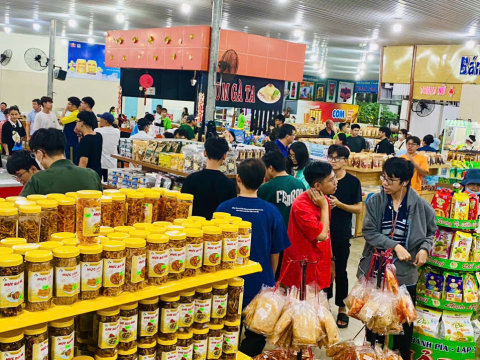 Không Gian Của Trạm Dừng Chân Cảnh Thảo Nguyên